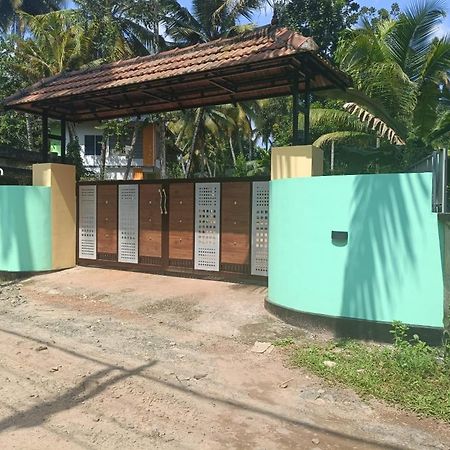 Dilkush Munroe Homestay Kollam Eksteriør bilde