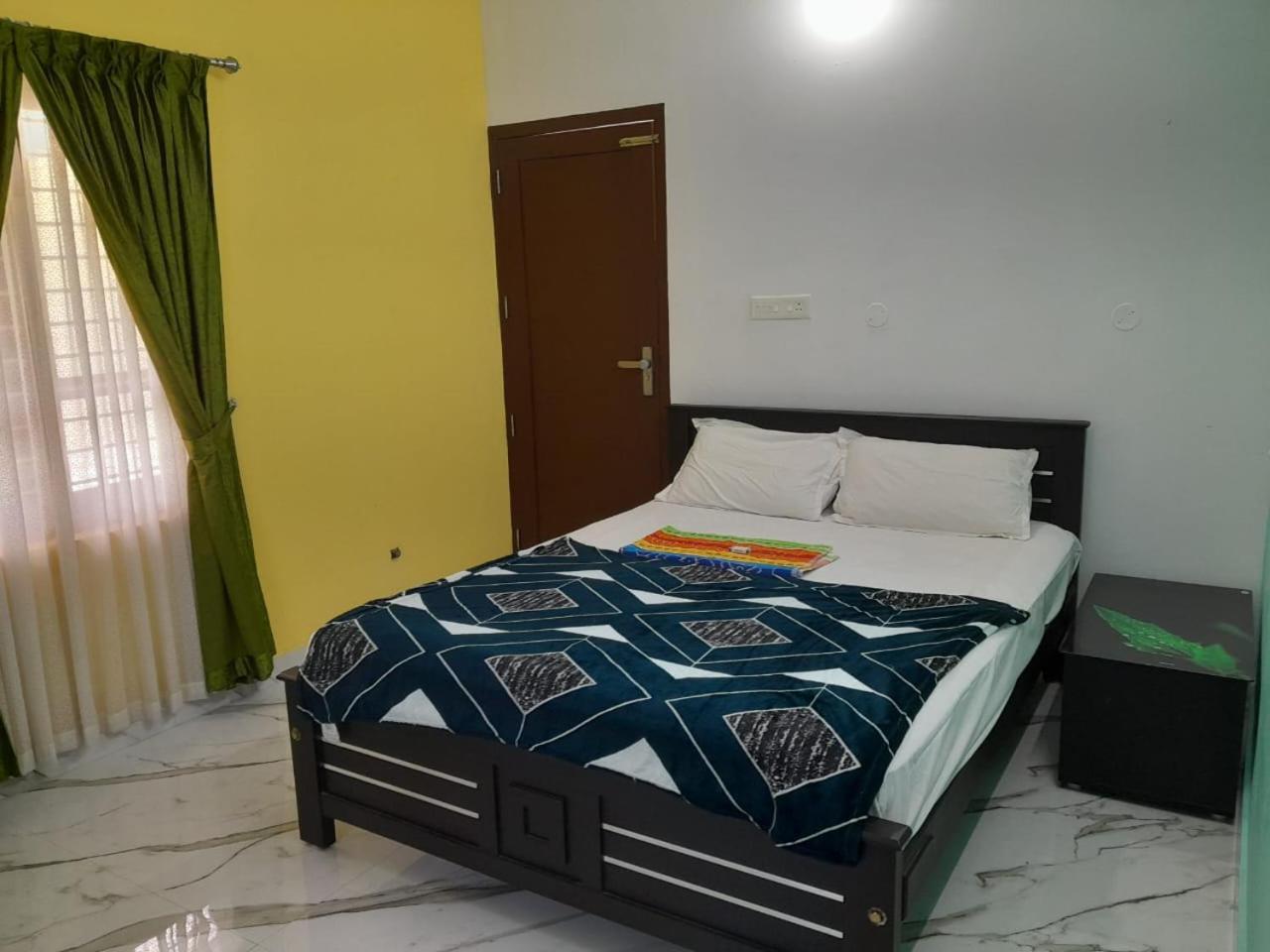 Dilkush Munroe Homestay Kollam Eksteriør bilde