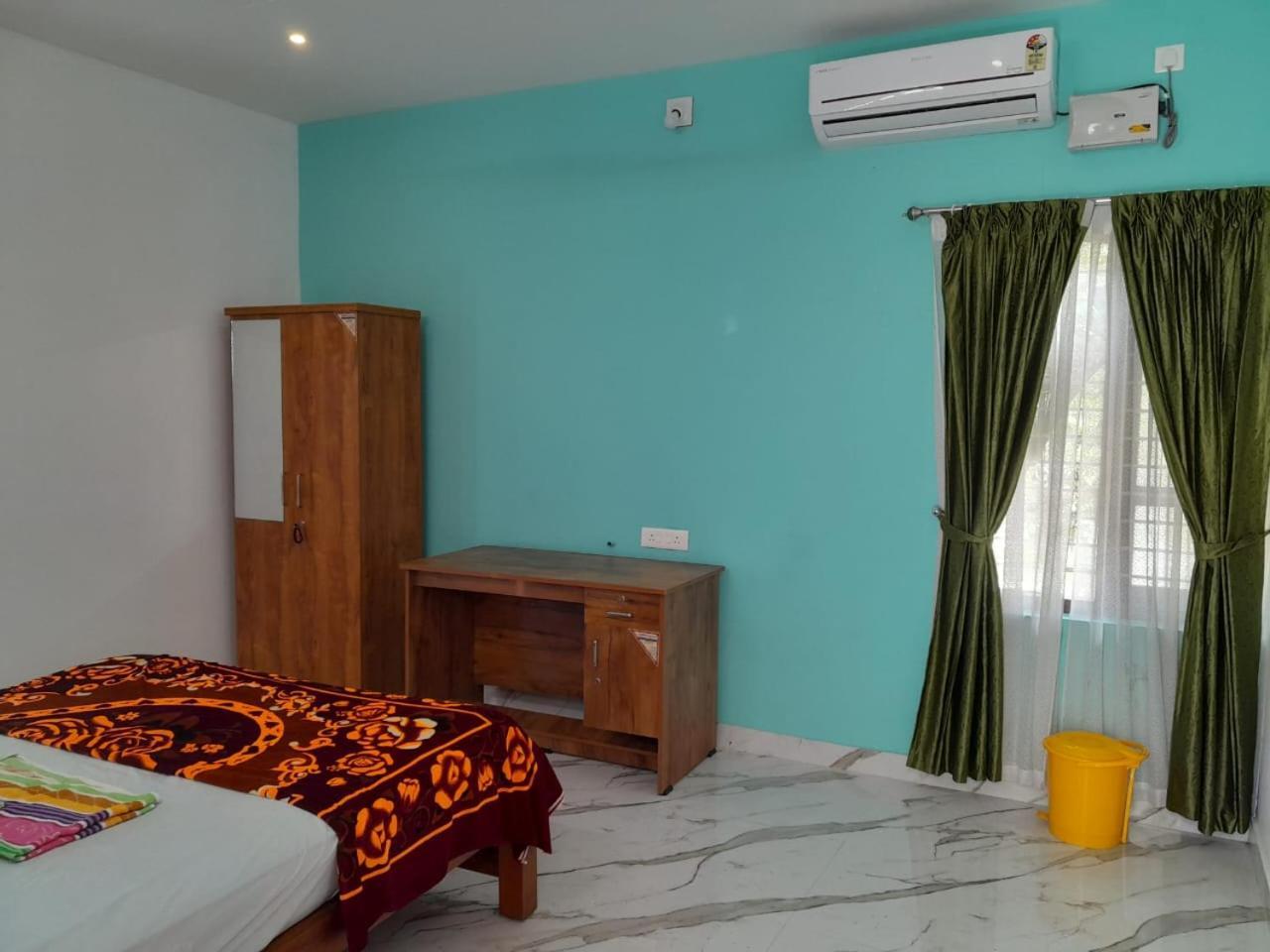 Dilkush Munroe Homestay Kollam Eksteriør bilde