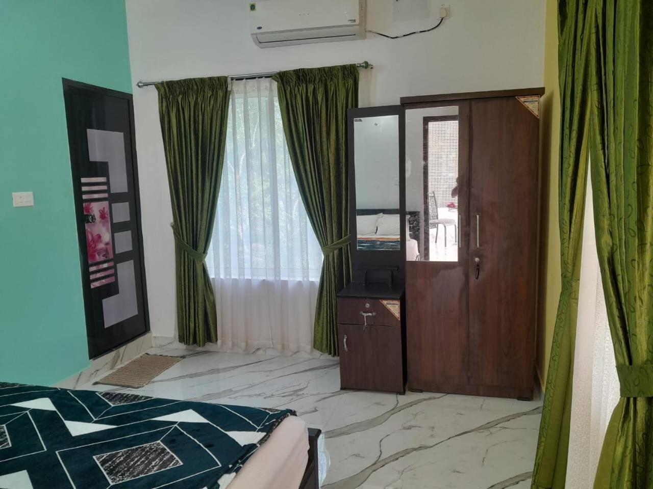 Dilkush Munroe Homestay Kollam Eksteriør bilde