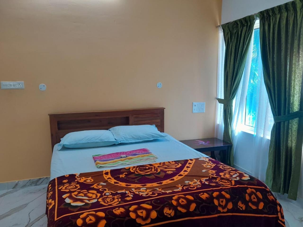 Dilkush Munroe Homestay Kollam Eksteriør bilde